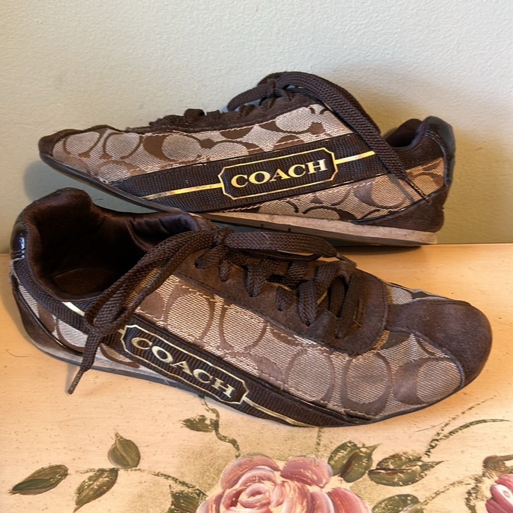 Vintage Coach Brown & Tan Canvas Suede Hillary Signature C Logo Sneakers